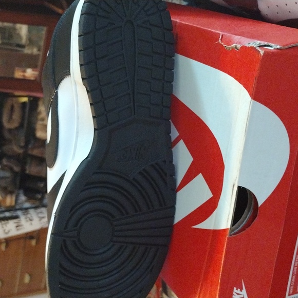 NWT Nike Panda Dunk Low Retro Size 12 - Picture 4 of 7